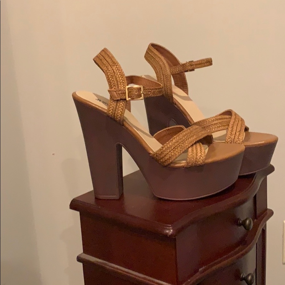 Platform heels